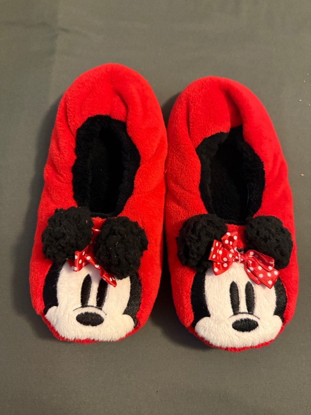 Red Minnie Mouse Plush Slip-On One-Piece gripper Slippers